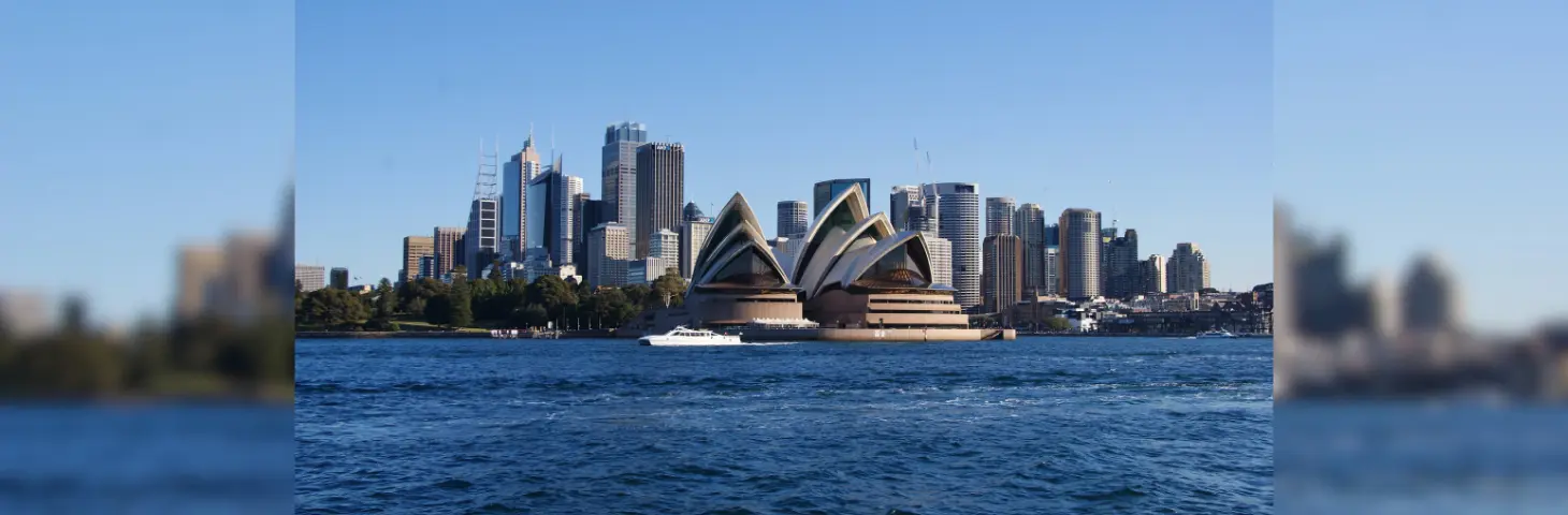 Image of Sydney harbour. 