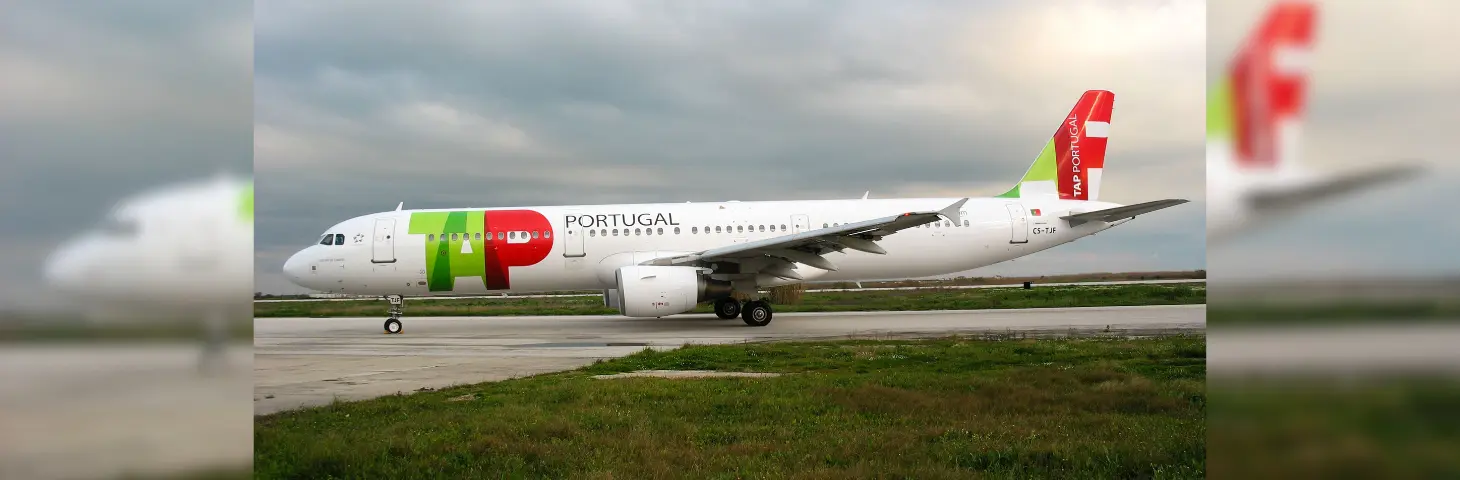 Image of an A321 airbus TAP plane