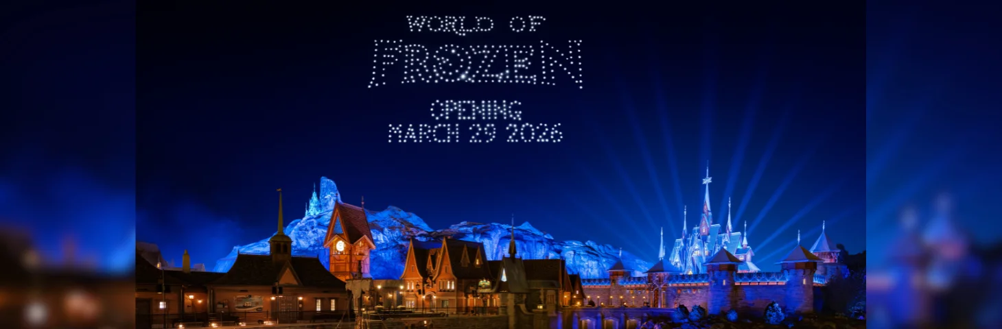 A drone show announcing the opening date of World of Frozen at Disneyland Paris.