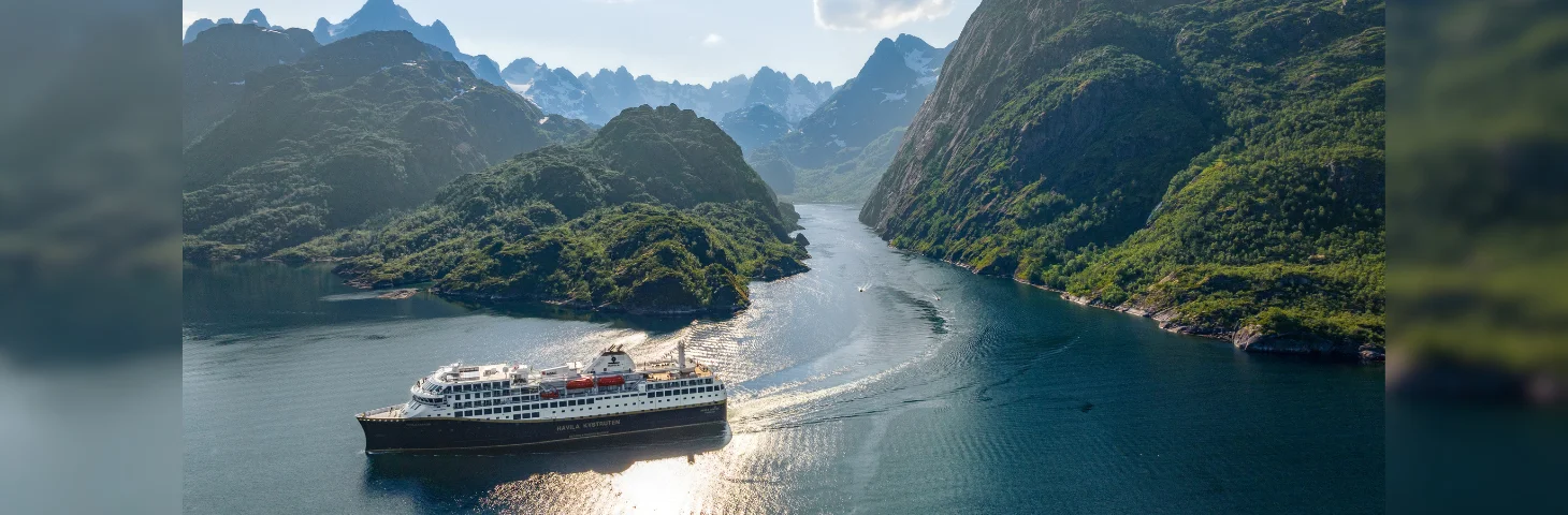 A cruise on a voyage 