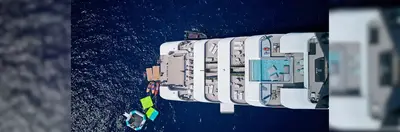 Image of the Marine Platform behind Emerald Sakara.
