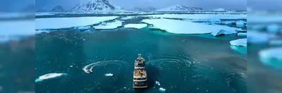 Aqua Lares in the ice-covered sea