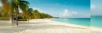  Seven Mile Beach in Grand Cayman. 