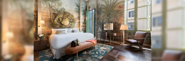 The main bedroom at Iniala Harbour House's Lucija Grand Residence.