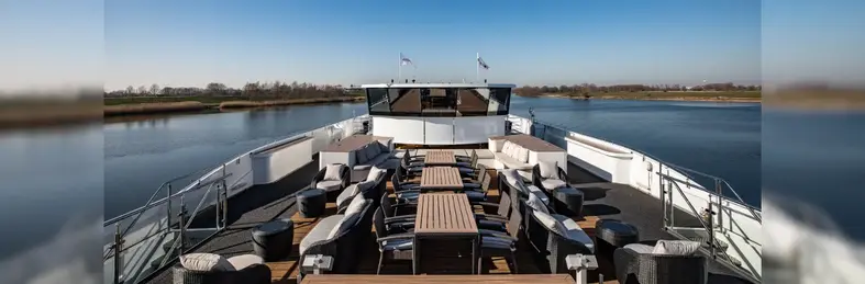 Back view of the MS George Elliott