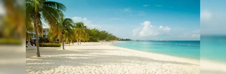  Seven Mile Beach in Grand Cayman. 