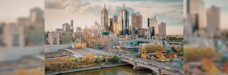Melbourne skyline at sunset 