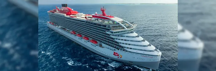 Scarlet Lady sailing in the sea